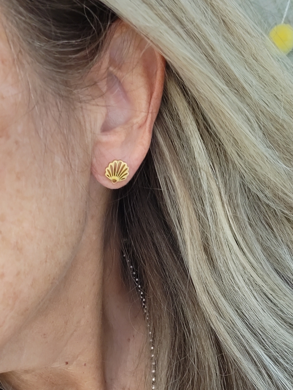 Scallop Shell Shaped Stud Earrings